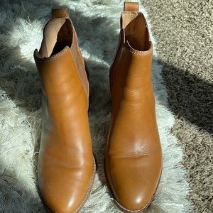 Madewell leather cognac colored pull on ankle boots